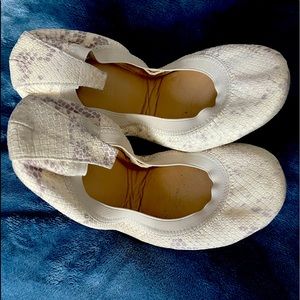 Ivory Josi Samra foldable ballerinas